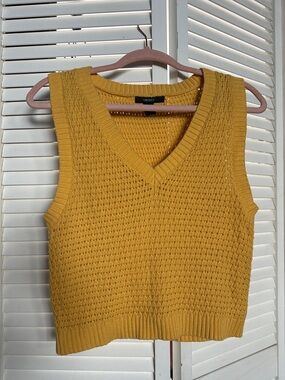 H&M Small V-Neck Knit Sweater Vest - Mustard